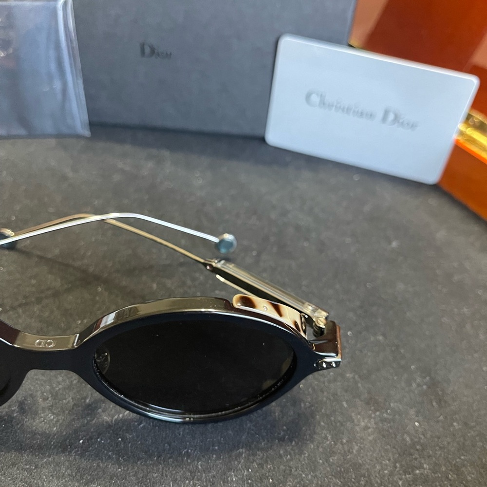 Dior Sunglasses black ladies brand new - Picture 9 of 11